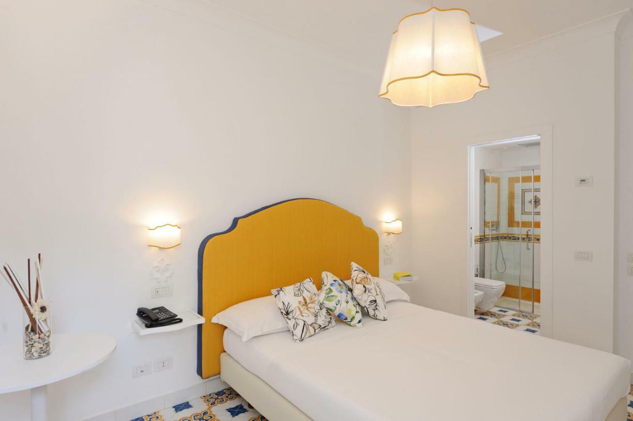 Quarto Standard com Cama de Casal ou 2 de Solteiro