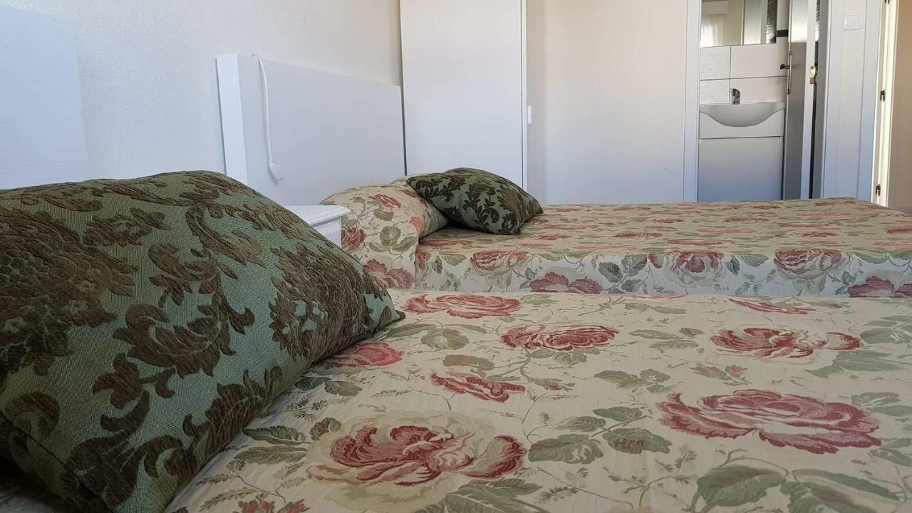 Double Room Private Bathroom