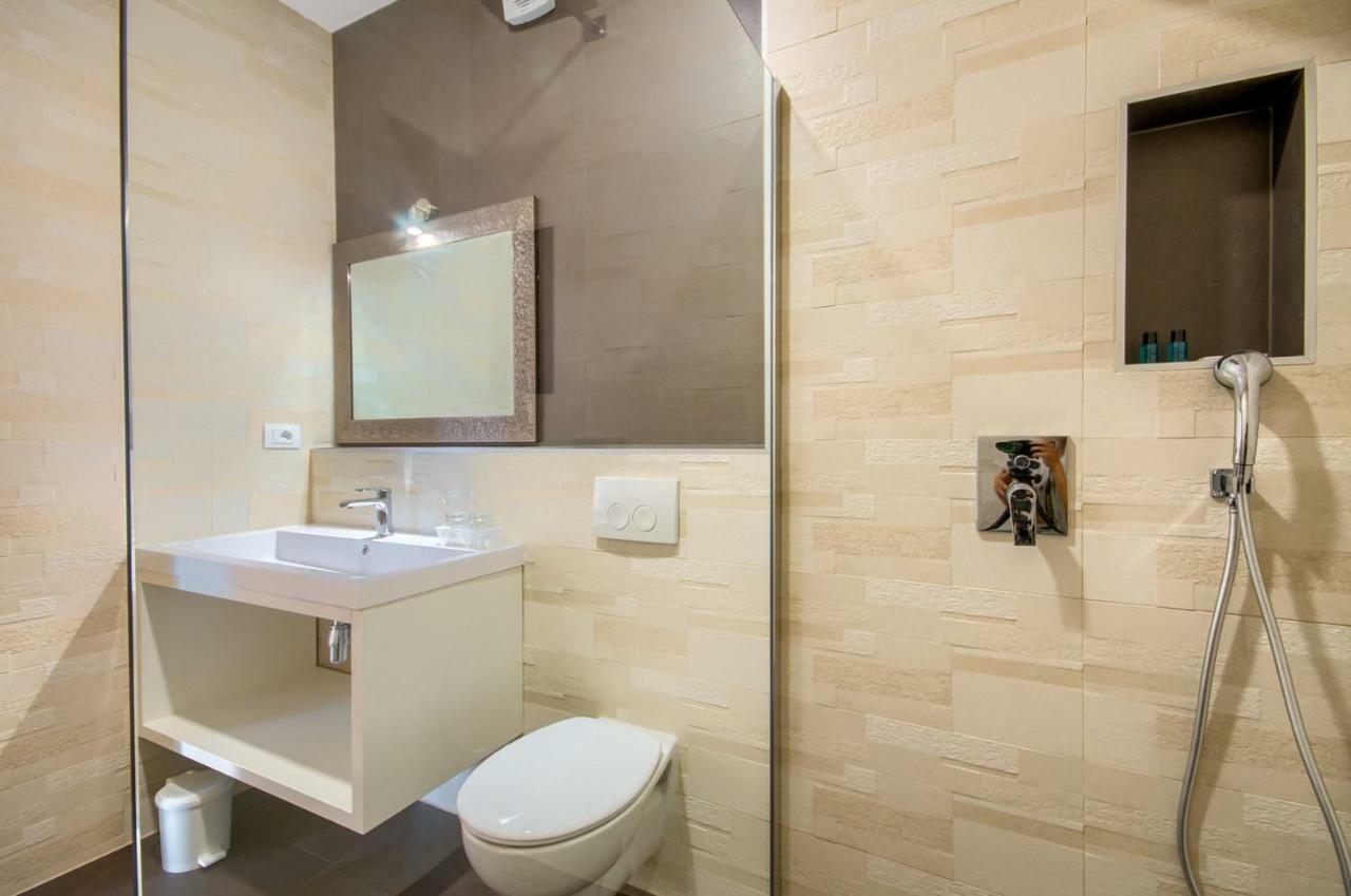 Triple Room Terrace