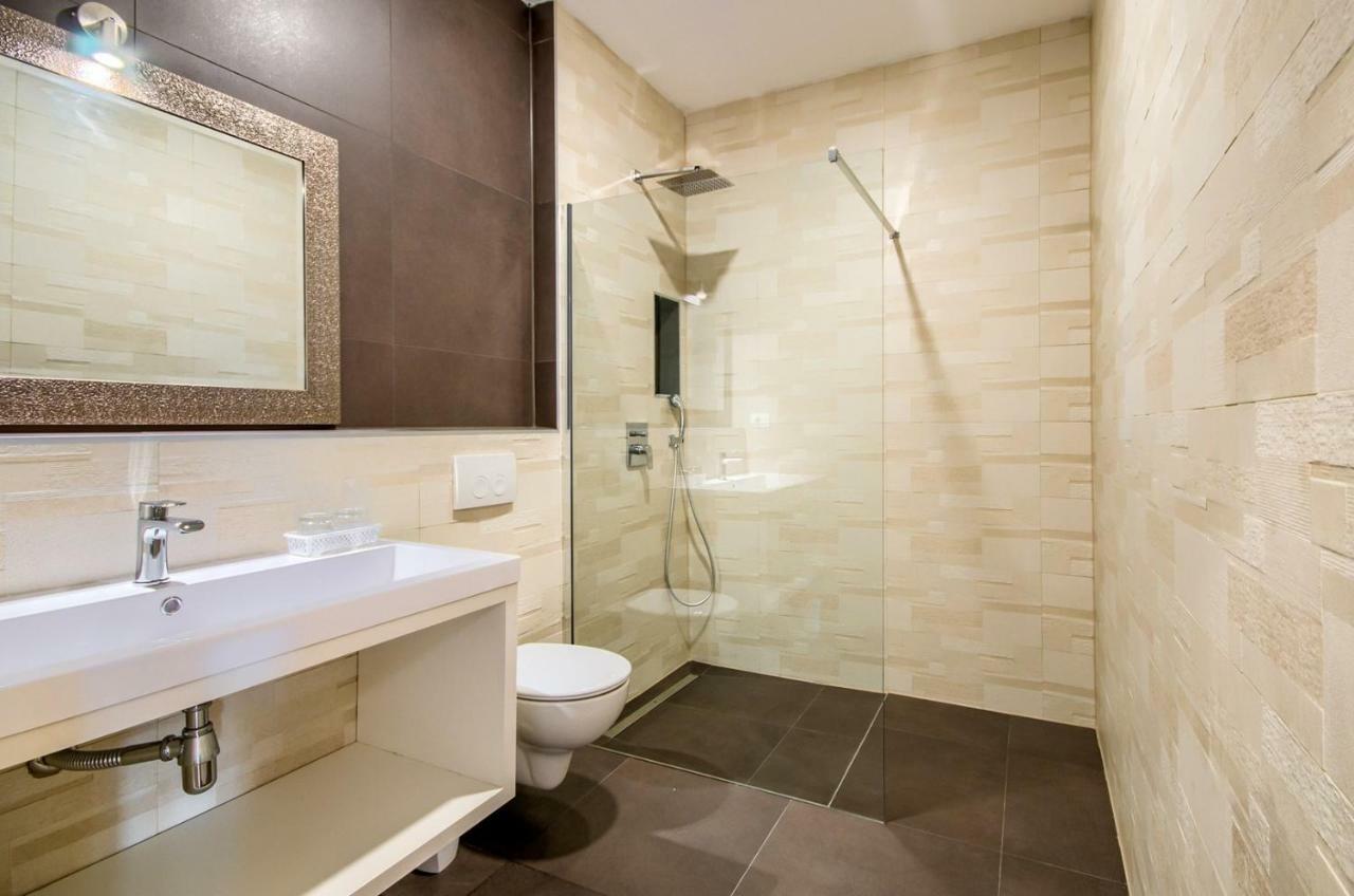 Triple Room Terrace