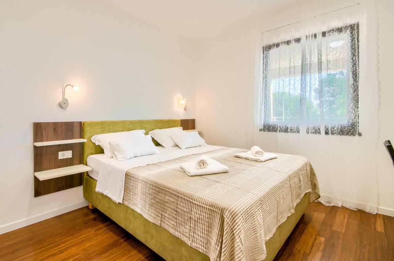 Triple Room Terrace