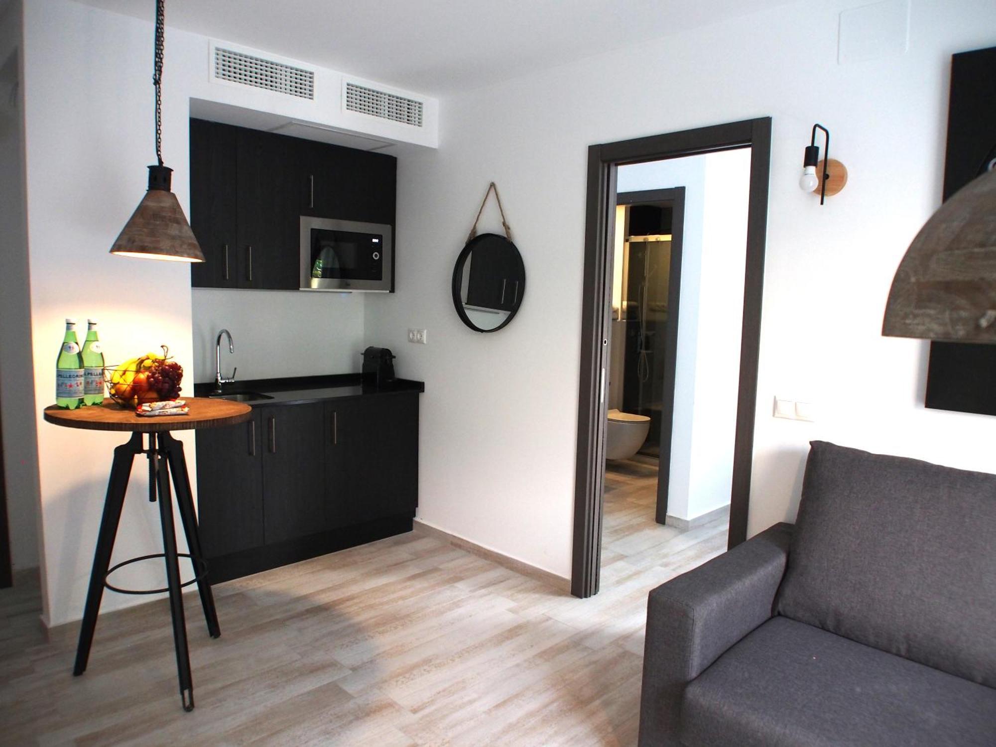 Deluxe Family Suite,1014437623:JPEG