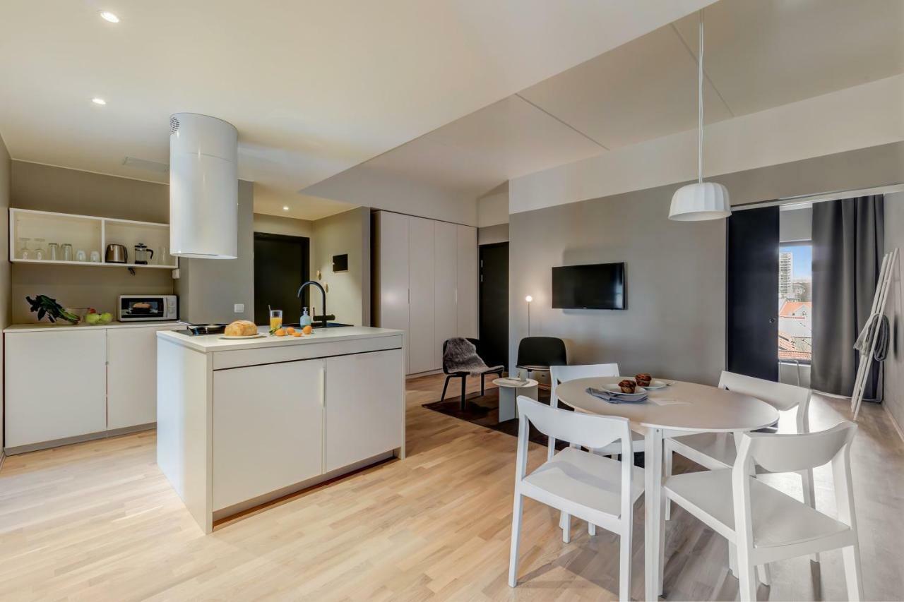Three-Bedroom Apartment Five,864282419:JPEG