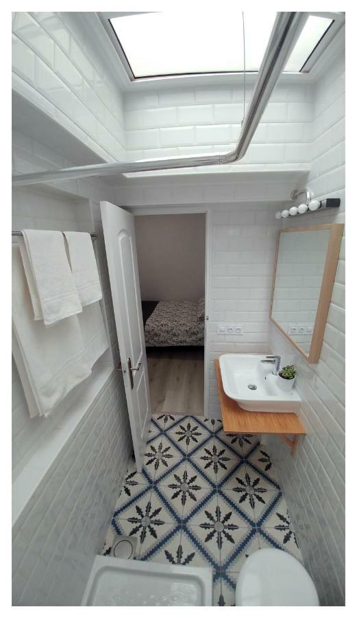 Double Room Private Bathroom