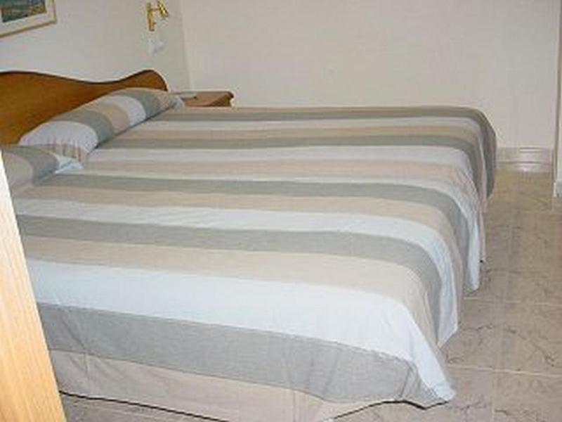Twin Room,8713516:JPEG