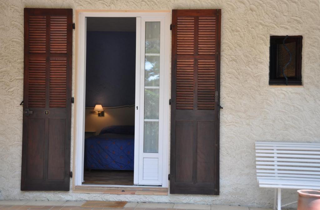 Single Room,917091124:JPEG