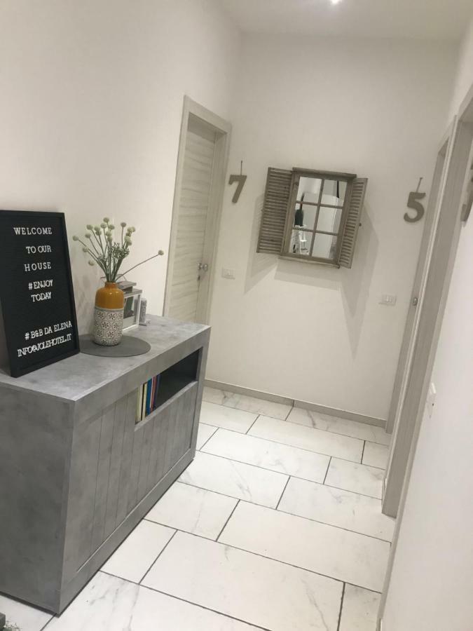 One-Bedroom Apartment,870929753:JPEG