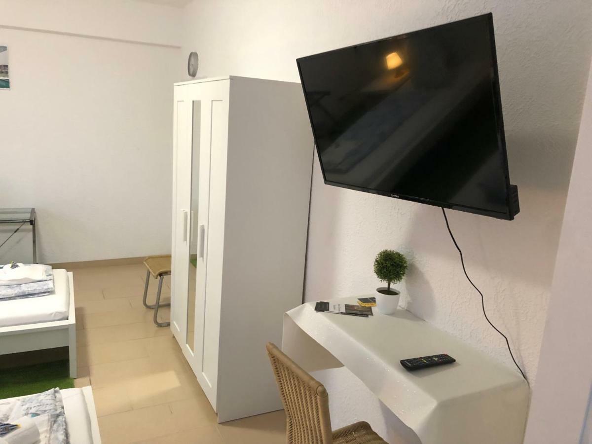 Triple Room Bathroom