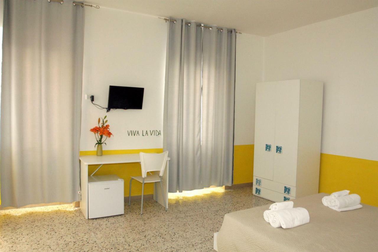 Large Double Room,876940202:JPEG
