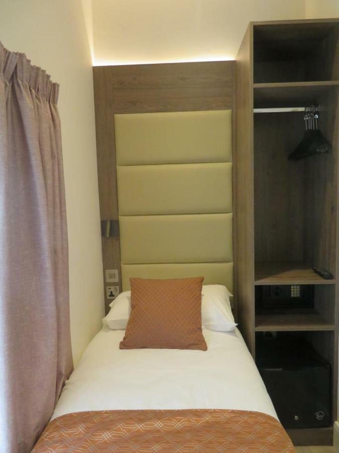 Budget Single Room