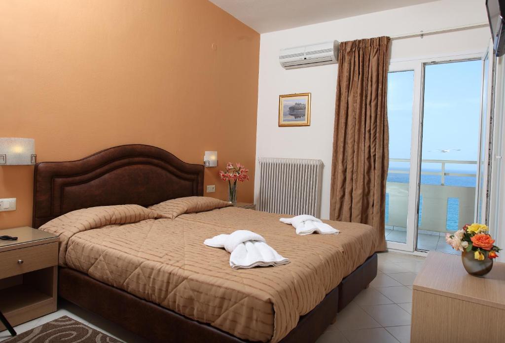 Double or Twin Room Sea View,8887702:JPEG