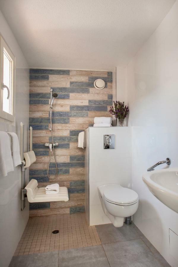 Double Room with Street View - Disability Access,887148562:JPEG