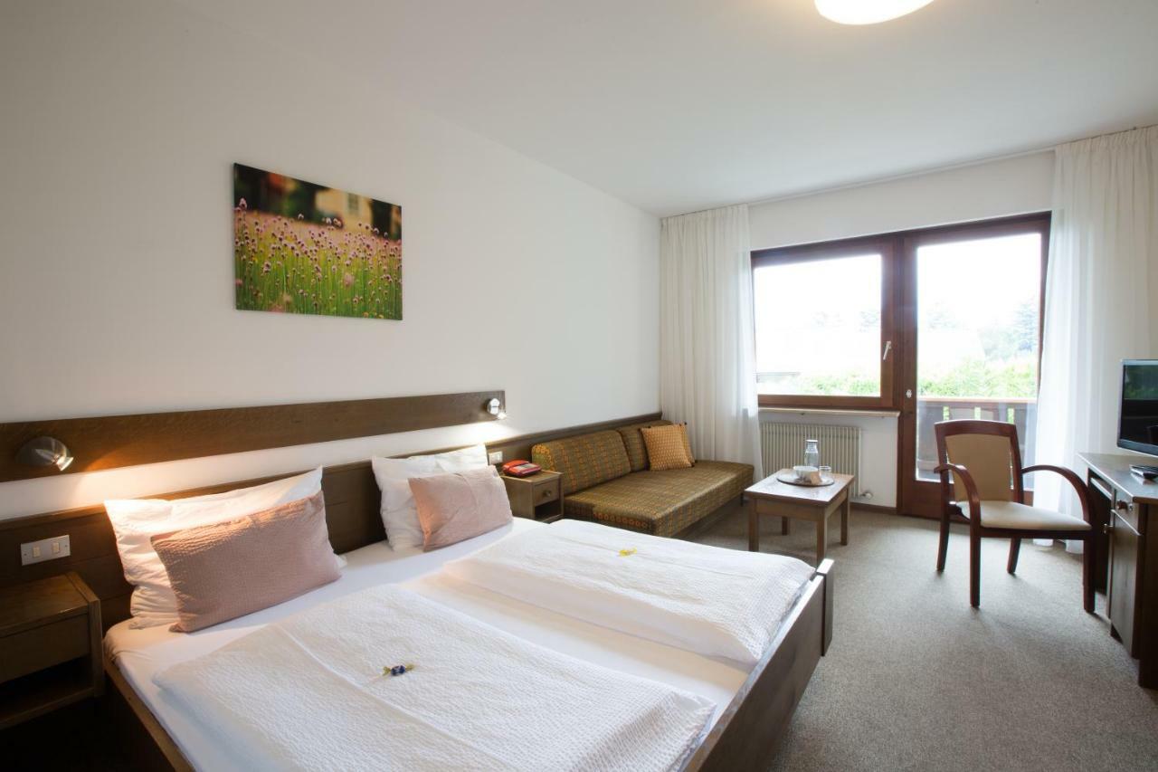 Standard Double Room,887535382:JPEG