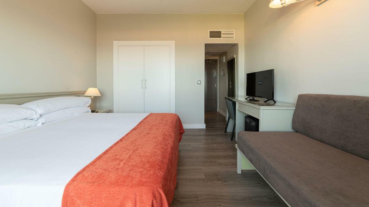 Twin Room,1556833060:JPEG