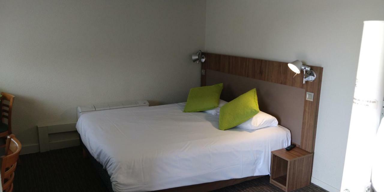 Family Room,893323042:JPEG