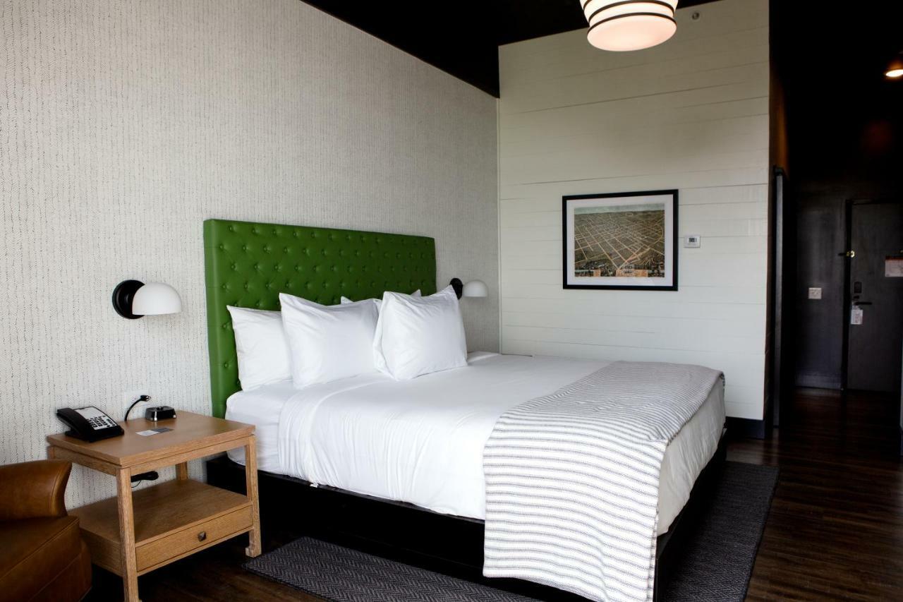 Standard King Room,909554011:JPEG