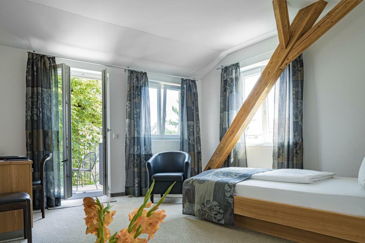 Standard Single Room,909715948:JPEG