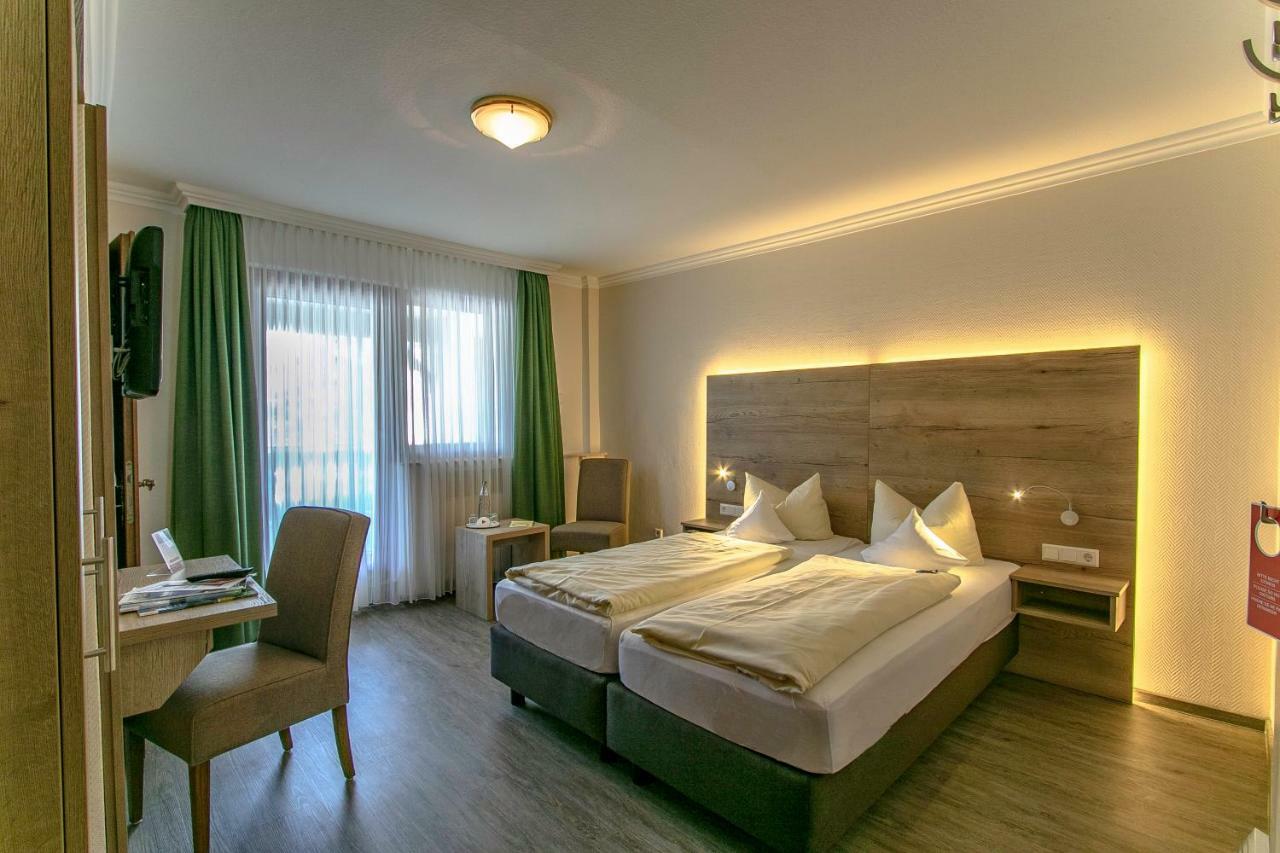 Budget Double Room,685207875:JPEG
