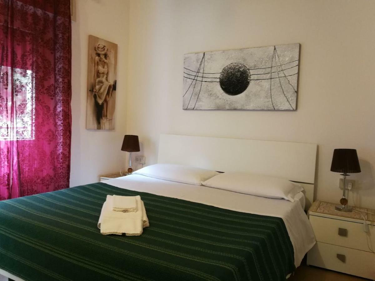 Single Room,857244275:JPEG