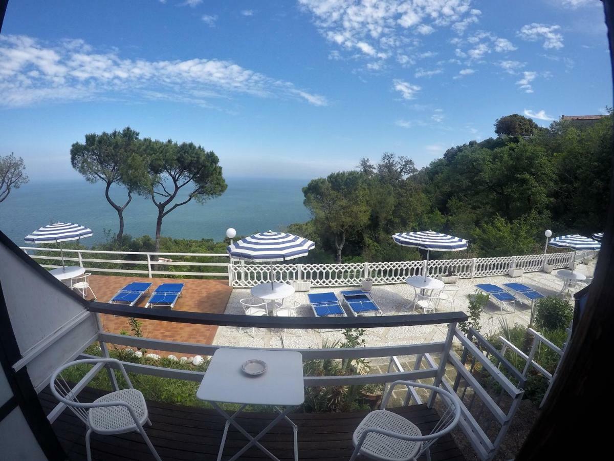 Double or Twin Room Sea View,1224898811:JPEG