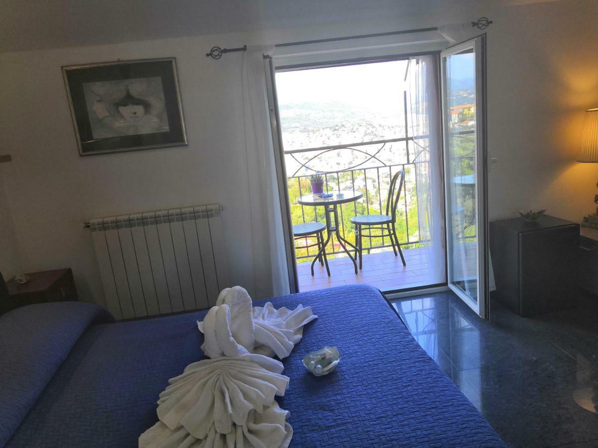 Deluxe Double Room Private Bathroom Sea View