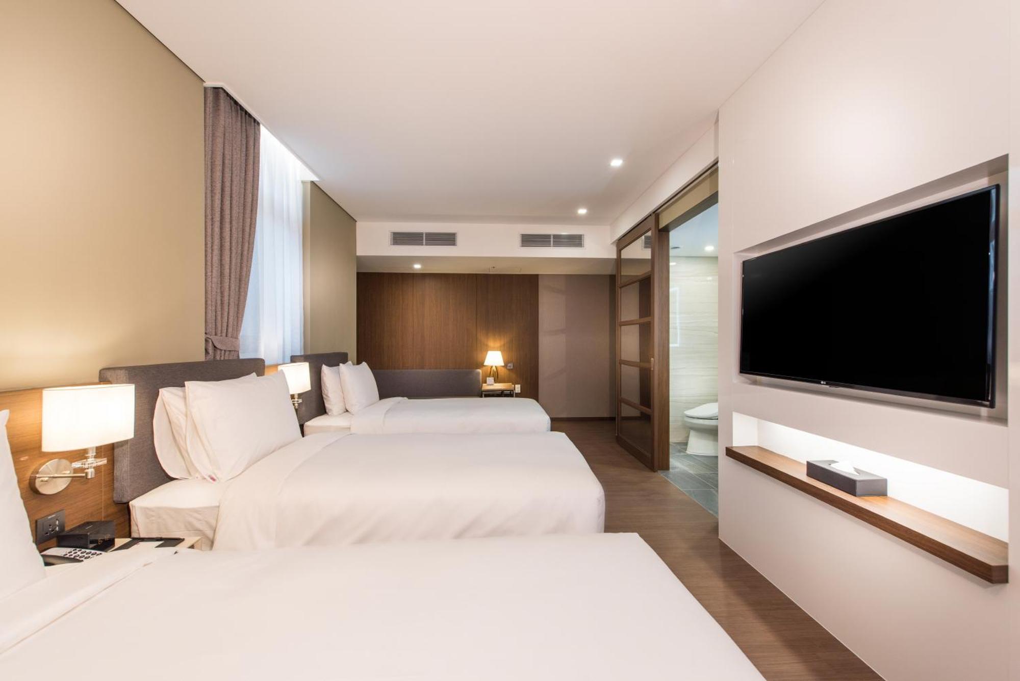 Deluxe Triple Room,898502059:JPEG