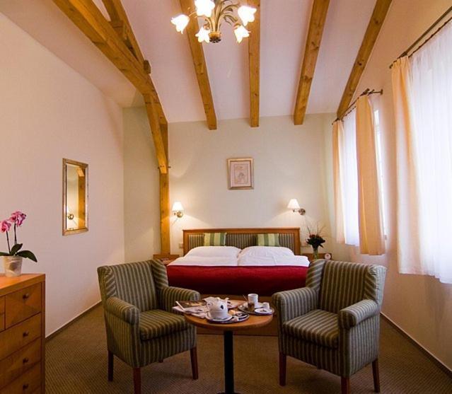 Double or Twin Room,11717415:JPEG