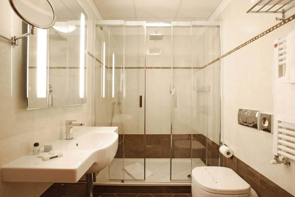 Superior Double or Twin Room,52146221:JPEG