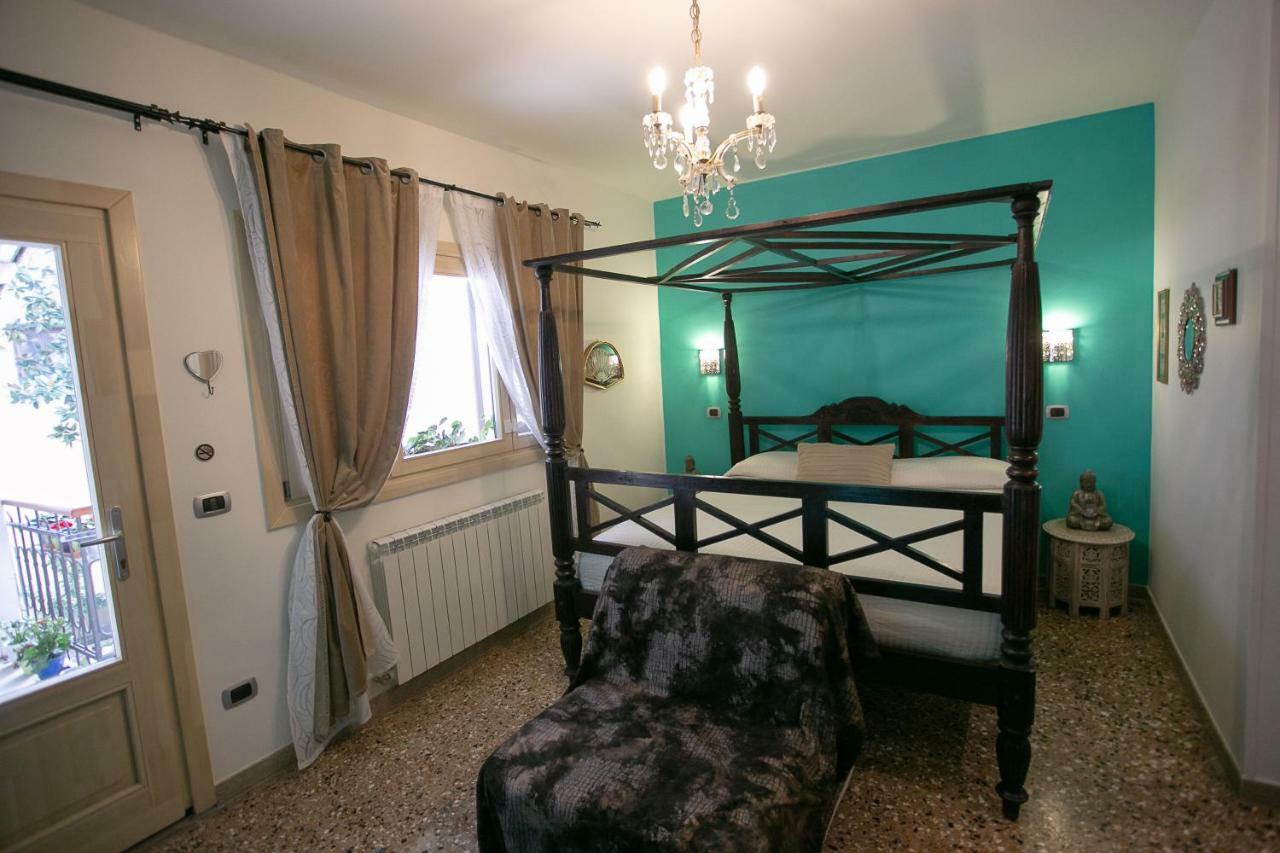 Large Double or Twin Room
