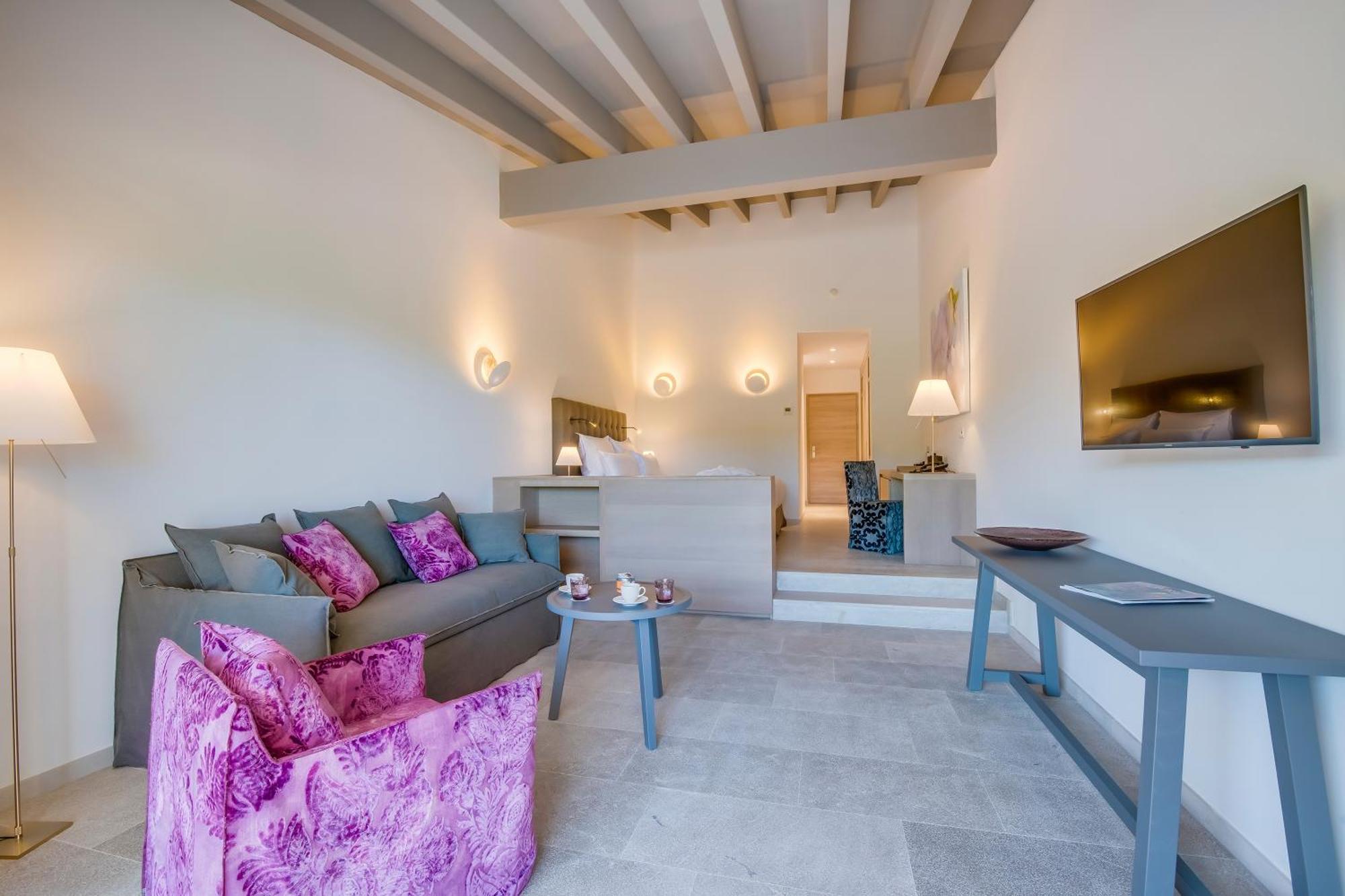 Superior King Suite