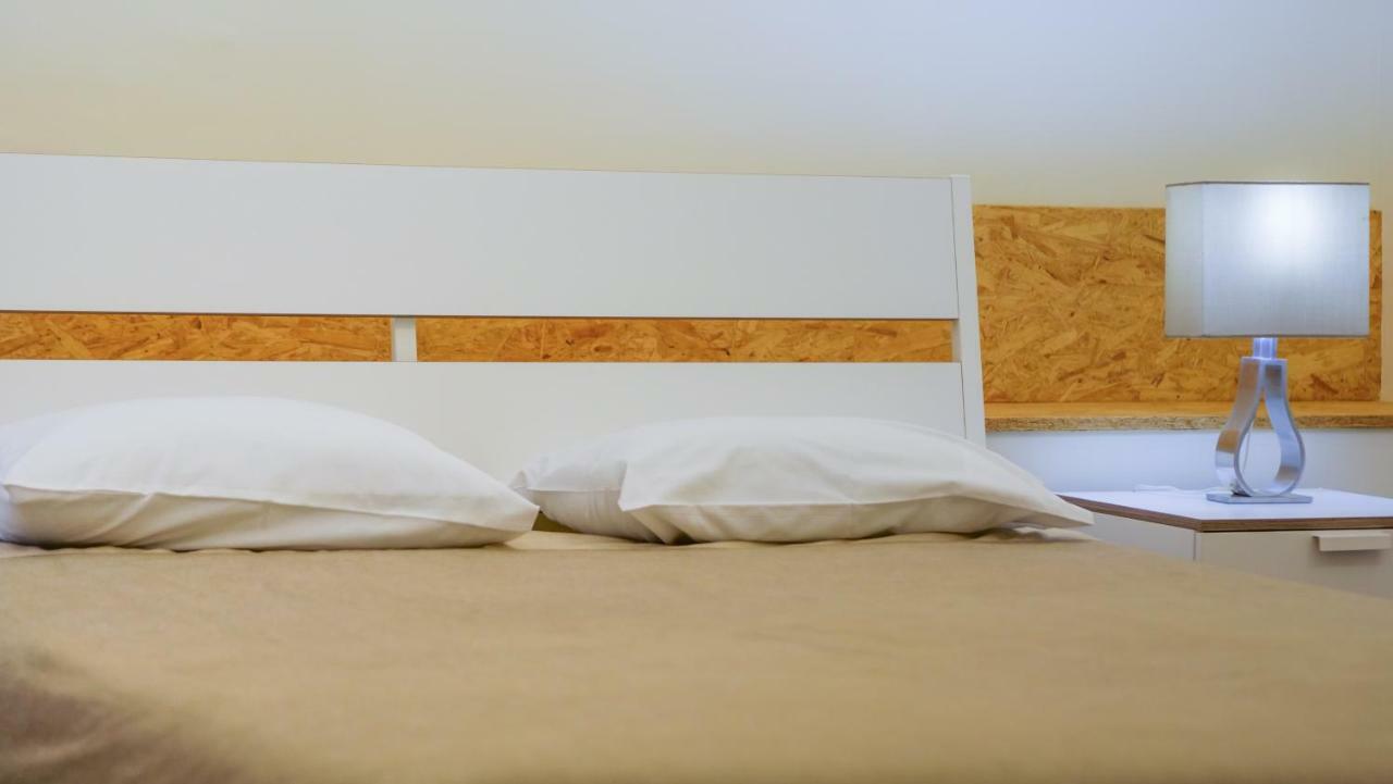 Large Double Room,903306460:JPEG