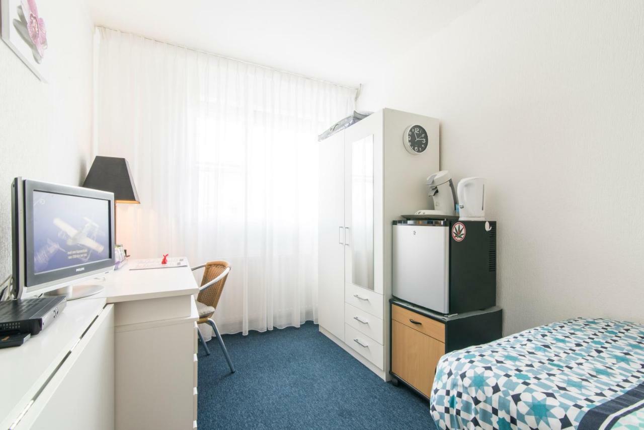 Budget Single Room