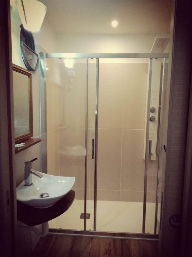 Double Room Lake View