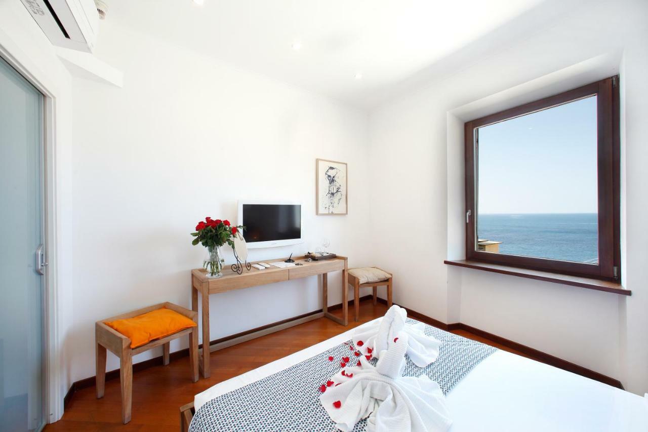 Large Double Room Sea View
