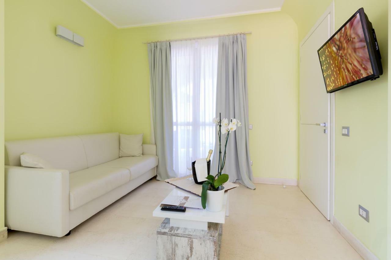 Deluxe Suite Sea View