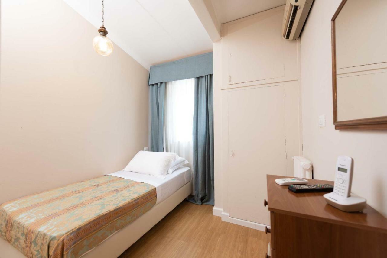 Small Single Room
