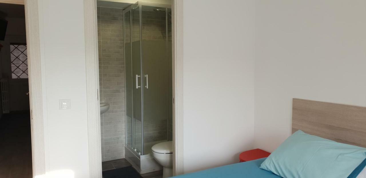 Twin Room Private Bathroom