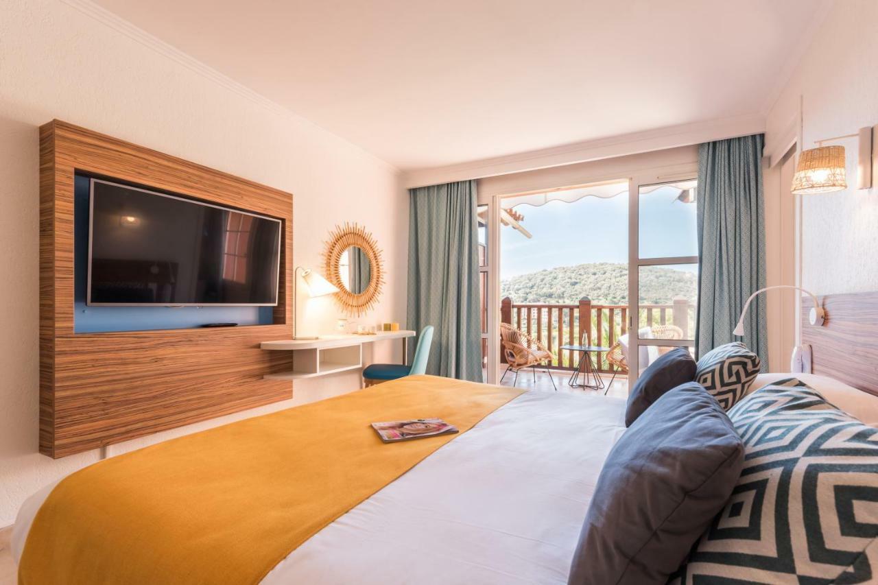 Quadruple Room Sleeping Alcove Air Conditioning Terrace or Balcony