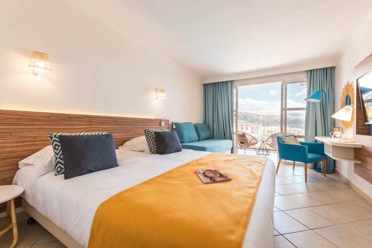 Triple Room Air Conditioning Terrace or Balcony