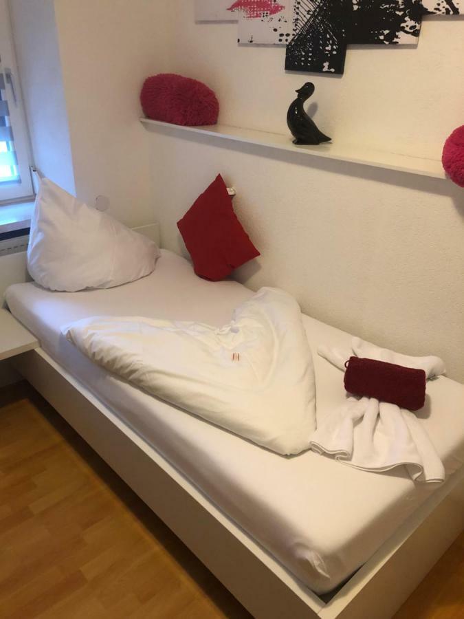 Single Room Bathroom,1409818901:JPEG