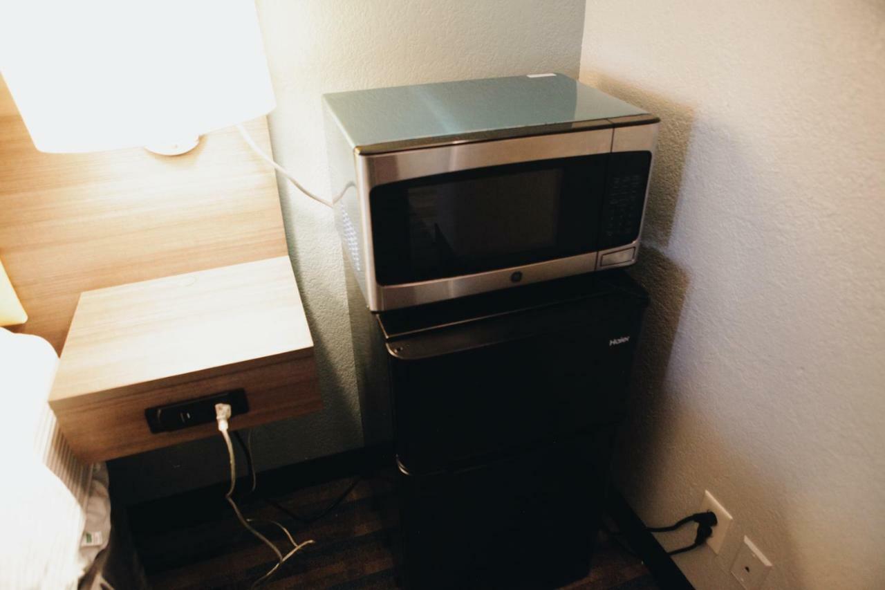 King Room Remodeled Non-Smoking