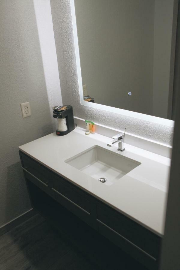 King Room Remodeled Smoking