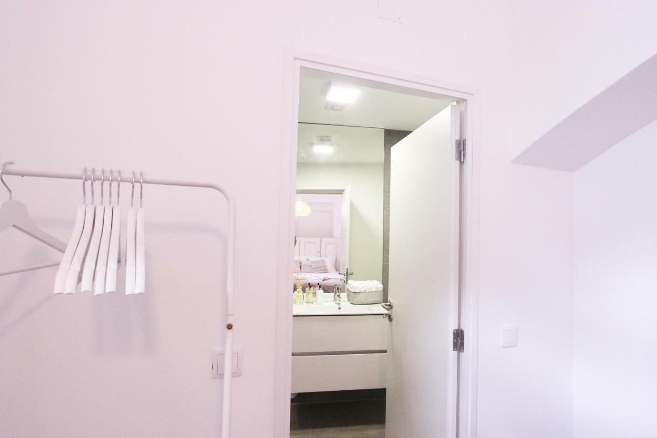 One-Bedroom Apartment,1054931323:JPEG