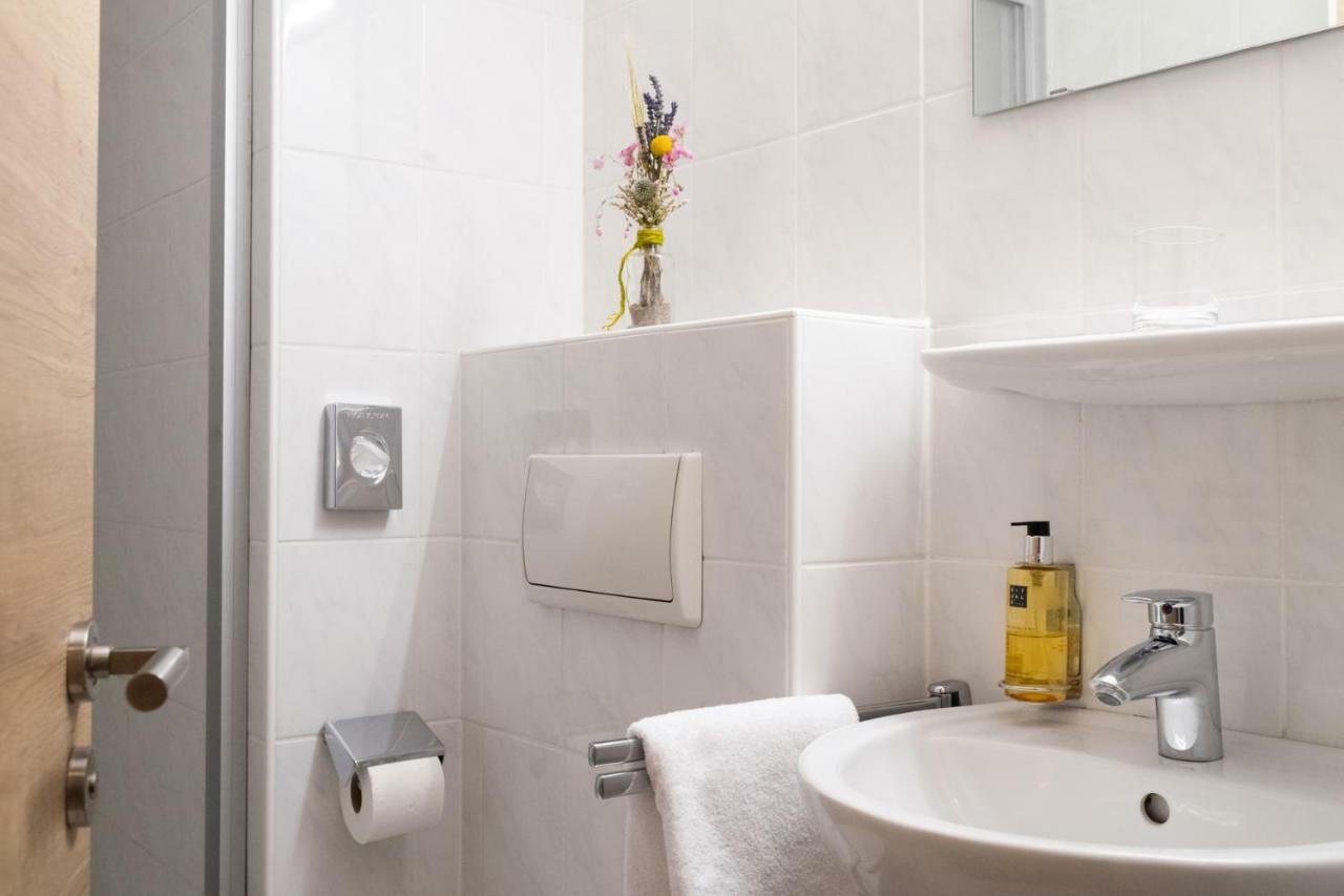 Standard Double Room,1154620611:JPEG