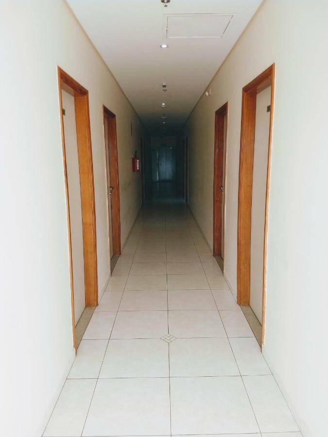 Suite,909385312:JPEG