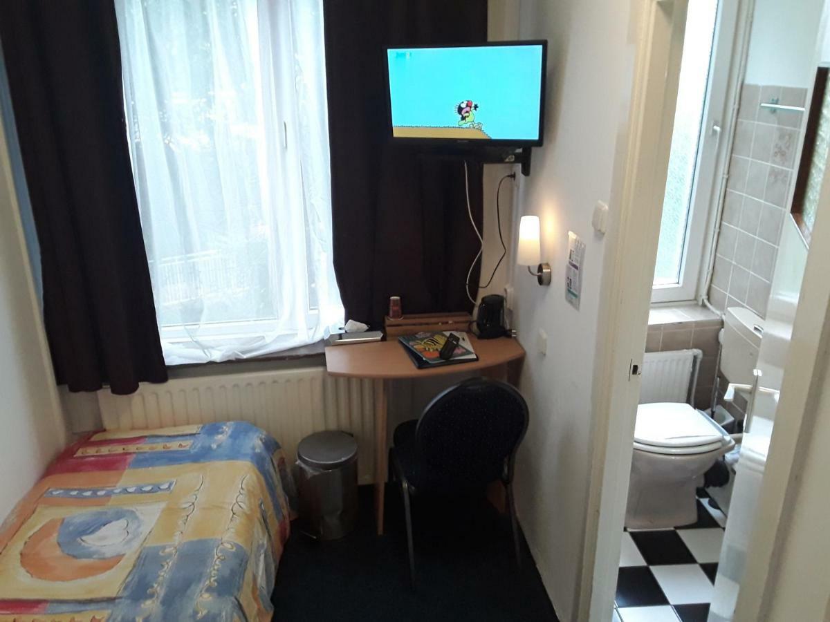 Single Room Private Bathroom,909420817:JPEG