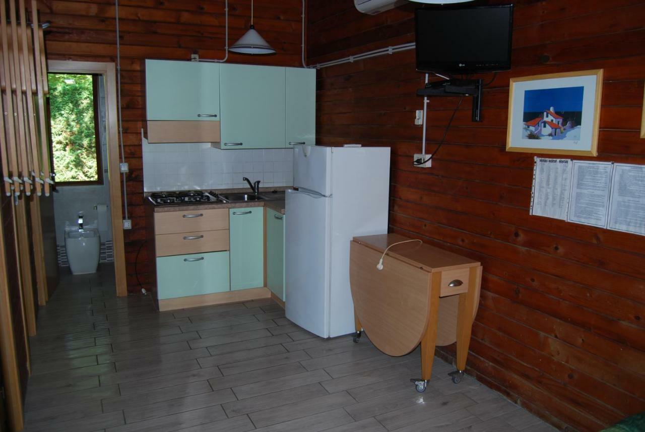 Superior Two-Bedroom Bungalow,909701341:JPEG