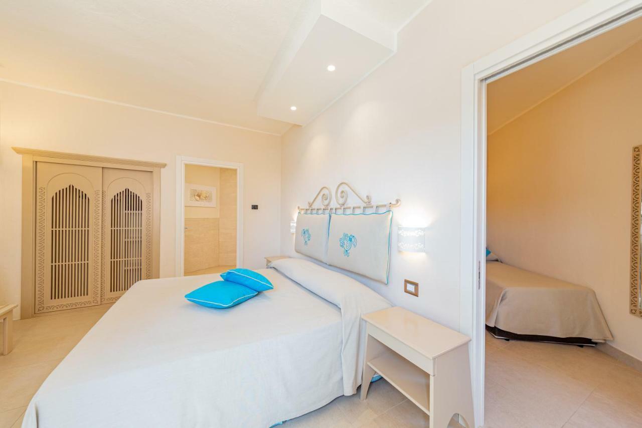 Prestige Two Bedroom Family Room Partial Sea View,909766984:JPEG