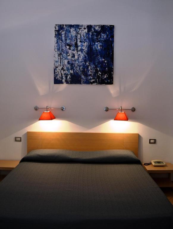 Standard Double or Twin Room,260065789:JPEG