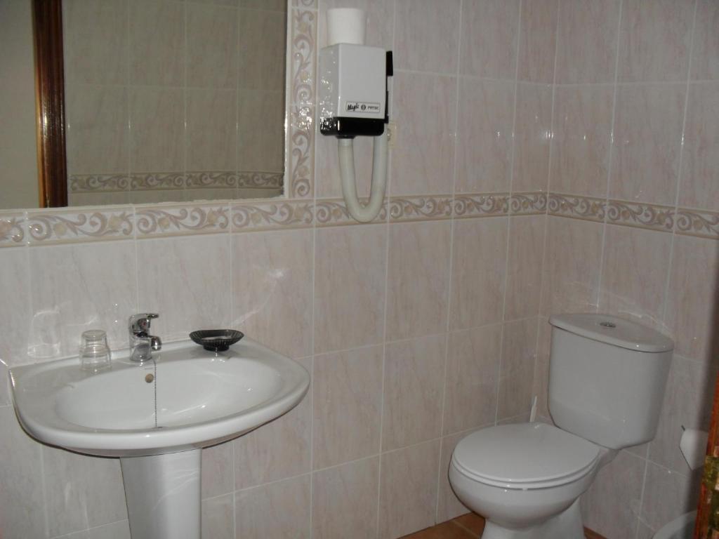 Triple Room,9151147:JPEG